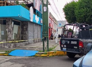 Dos muertos, un hombre y una mujer y dos heridos en ataque armado en el Bar Mr. Barbas, en la colonia El Vergel, en Celaya.