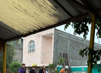 Se registran desbordamientos en el arroyo Camembaro; la parte más afectada es en la zona de La Alameda.