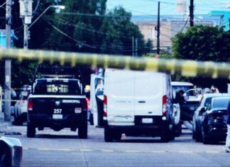 Un muerto y dos heridos en un ataque armado en la colonia La Piscina en León, la tarde de este lunes.