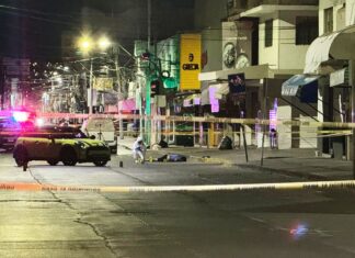 Un hombre fue asesinado a balazos en la «zona piel» en León; un menor que lo acompañaba resultó herido.