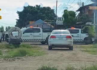 Un hombre fue asesinado a balazos en un negocio de carne y pollos asados en la carretera Celaya- Juventino Rosas.