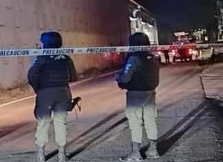 En menos de un mes y por segunda ocasión cuelgan dos cuerpos en el puente vehicular en la carretera Celaya- Salvatierra.