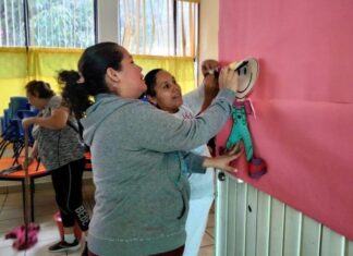 Padres de familia y comunidad educativa de Guanajuato se unieron en la Jornada de Limpieza de Escuelas.