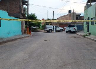 Intenso operativo policial en la colonia Las Insurgentes en Celaya, tras enfrentamiento entre Guardia Nacional y civiles armados.