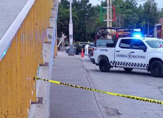 Dos personas que viajaban en un auto fueron atacados a balazos en la comunidad de Empalme Escobedo en Comonfort.