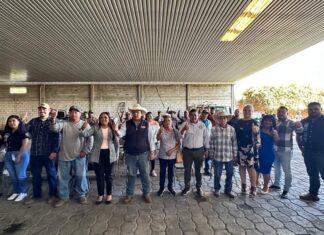 El Presidente Municipal Lupe Paniagua, y la Secretaría de Desarrollo Agroalimentario y Rural SDAyR, entregaron implementos agrícolas a productores.