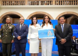 ENTREGA ALE GUTIÉRREZ A LA GOBERNADORA EL PLAN DE TRABAJO PARA LA ADMINISTRACIÓN 2024-2027