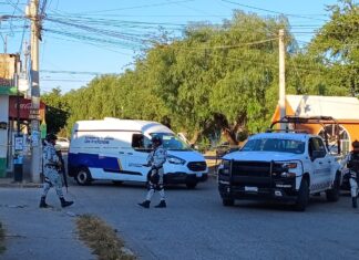 Un hombre fue asesinado en una tienda de abarrotes en la colonia Valle de los Naranjos en Celaya.