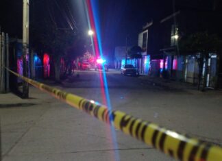 Atacan a balazos a un joven en la colonia Misión de la Esperanza, en Celaya.