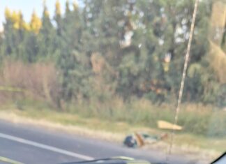 Localizan el cuerpo sin vida de una persona en la carretera estatal Comonfort – San Miguel de Allende.