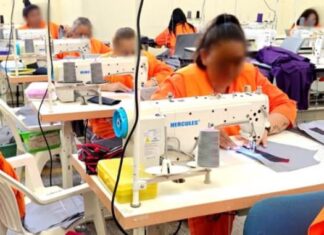 La empresa textil MUDU, en el Centro Estatal de Prevención y Reinserción Social de León, muestra cómo el trabajo de 25 mujeres.