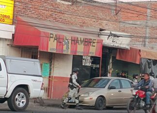 Esta tarde fue asesinado a balazos un mecánico en su taller en la colonia Calle de los Naranjos, en Celaya.