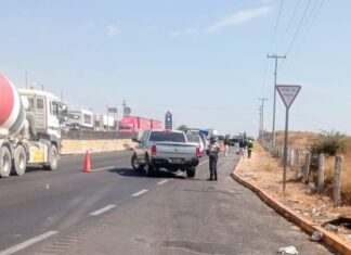 Localizan el cuerpo sin vida de un mujer en la autopista Salamanca – Querétaro.