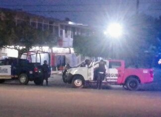 Tres personas fueron asesinadas en un ataque armado en una tienda de la colonia Ricardo Cuevas, en Juventino Rosas.