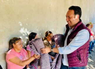 Entregan Cobijas en Comunidades de Salvatierra como Parte de la Campaña Invernal