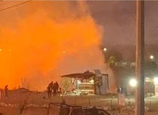 Explosión en un local de venta de pirotecnia, en la carretera estatal que lleva a Huanímaro, en Valle de Santiago.