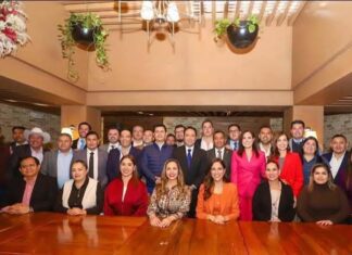 EN REUNIÓN CON LA PRESIDENTA DE LA REPÚBLICA SE ANUNCIA PLAN CONJUNTO PARA COMBATIR EL DESABASTO DE AGUA EN SALVATIERRA.