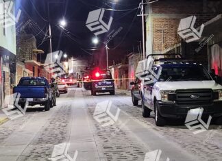 Triple homicidio en ataque armado en una casa de la colonia Yacatitas, la tarde de este sábado.