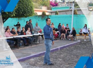 Llevan servicios y programas sociales a la comunidad de La Leóna, en Santiago Maravatío.