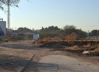 Encuentran el cuerpo sin vida de una persona envuelto en bolsas de plástico en la colonia Los Ángeles, en León.