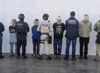 Detienen a cinco sujetos con armas, droga y vehículos con reporte de robo en Yuriria.