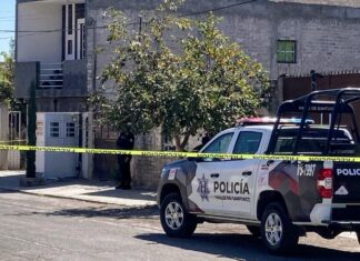 Esta mañana una mujer fue asesinada a balazos en la colonia La Loma, en Valle de Santiago.