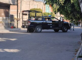 Esta tarde un joven fue asesinado a balazos en la colonia Del Bosque en Celaya.