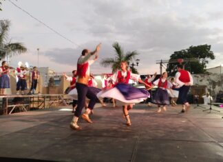 Grupo de la República Checa, inauguró actividades del festival » Mitote Folclórico» en Valle de Santiago.