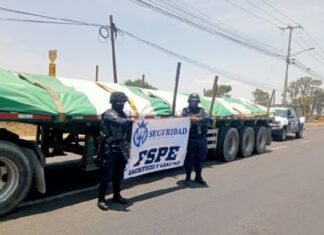 Aseguran camiom con reporte de robo en San José de Iturbide, transportaba más de 35 toneladas de varilla.