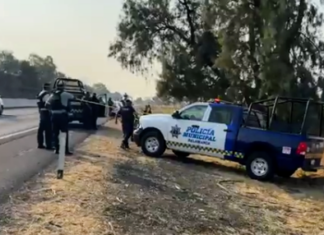 Encuentran el cuerpo sin vida de un hombre en la carretera federal Salamanca – Celaya, justamente frente a la Harinera.