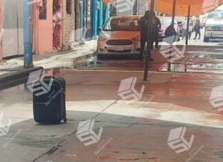 La maleta que se localizo en la colonia Barrio Nuevo esta tarde, conténia ropa y no restos humanos, como se creyó en un principio.