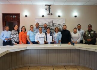 Vicky Ramírez refuerza el compromiso ambiental de Yuriria con la firma de convenio con la PAOT.