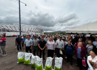 Se realiza entrega del programa Fertilización Para El Campo 2025, en Uriangato.