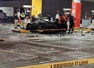 Tres personas muerieron en fatal accidentete durante los primeros minutos de este lunes en la Avenuda Valle de Santiago en Salamanca.