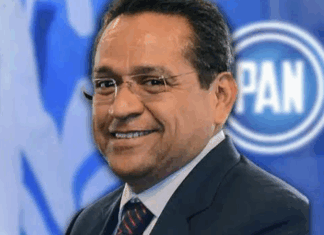 El ex gobernador de Guanajuato, Juan Manuel Oliva Ramírez, renuncia al PAN, después de 37 años de militancia.