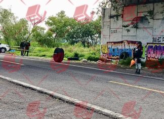 Esta mañana fue localizado el cuerpo sin vida de un hombre en la carretera nueva de Valle de Santiago a Jaral del Progreso.