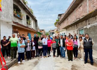 ras años de afectaciones el gobierno de Salvatierra soluciona problema de drenaje en la colonia El Herrero.
