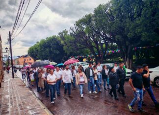 Participan funcionarios públicos en peregrinación en honor a la Virgen del Carmen en Salvatierra.
