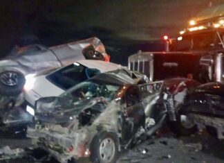 Carambola entre seis vehiculos en la carretera Panamericana Celaya – Queretaro, dejo un saldo de seis lesionados, dos de ellos graves.