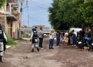 Un jombre fue asesinado a balazos en la calle Estado de Yucatan, en la colonia 18 de Marzo en Salamanca