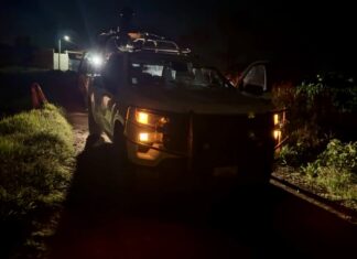 Encuentran el cuerpo sin vida de un hombre envuelto en bolsas de plastico, en la comunidad de La Luz, la noche de este miércoles.