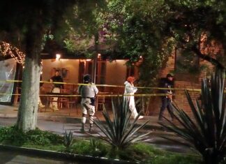 En ataque armado en restaurante-bar de Celaya, asesinan a trabajador.