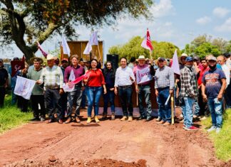 Invierte Daniel Sámano 4.5 MDP en caminos rurales, para Salvatierra.