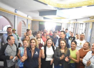 Presentan a locatarios del Mercado Juárez en Yuriria, apoyos especiales y accesibles.