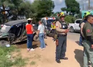 Percance entre dos vehículos en la carretera Silao – Leon, en uno de los vehiculos viajaban familiares de la gobernadora.