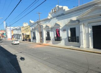 Enfrentamiento en #Zinapécuaro dejó la alcaldía y 3 domicilios dañados