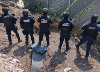 Fuerzas estatales y federales, aseguraron una bodega usada para el almacenamiento ilícito de hidrocarburos en la colonia Ciudad Industrial, en Celaya.