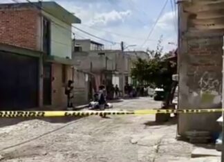 Dos jóvenes raperos fueron ejecutados en la colonia La Loma, en Valle de Santiago; la tarde de este sábado.