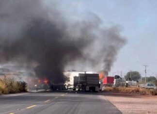 La situación en Michoacán es muy tensa. Hay bloqueos y vehículos incendiados