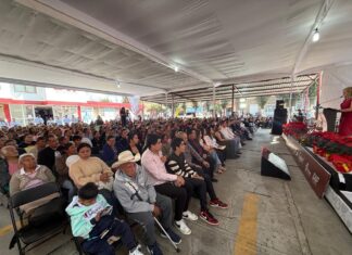 *Alcalde Israel Mosqueda, reconoce el trabajo humanitario y cercano del DIF Municipal en su Primer Informe de Actividades.*